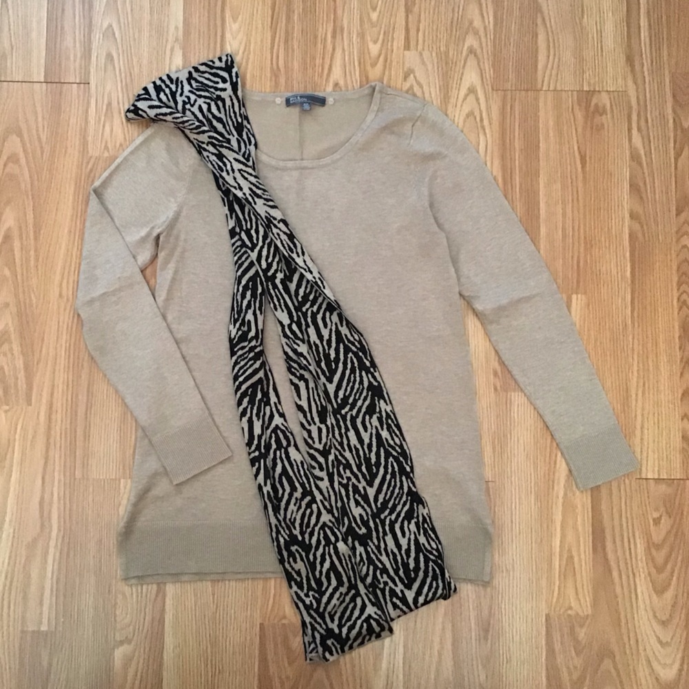 🌷3/$25🌷Ladies sweater and scarf set